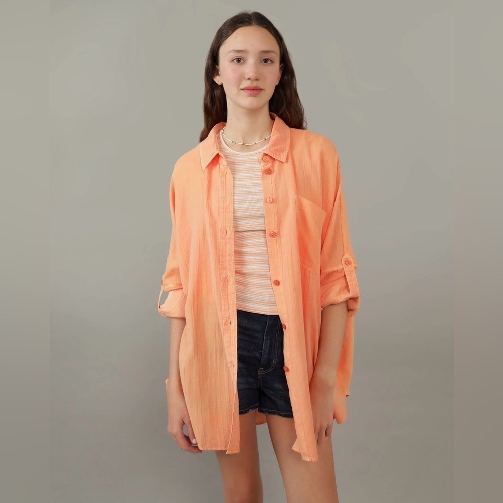 AE Go Big Beach Shirt Size M